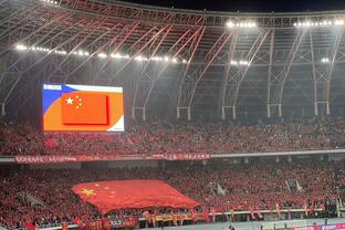 技术不错！小兄弟中国足球就靠你了！